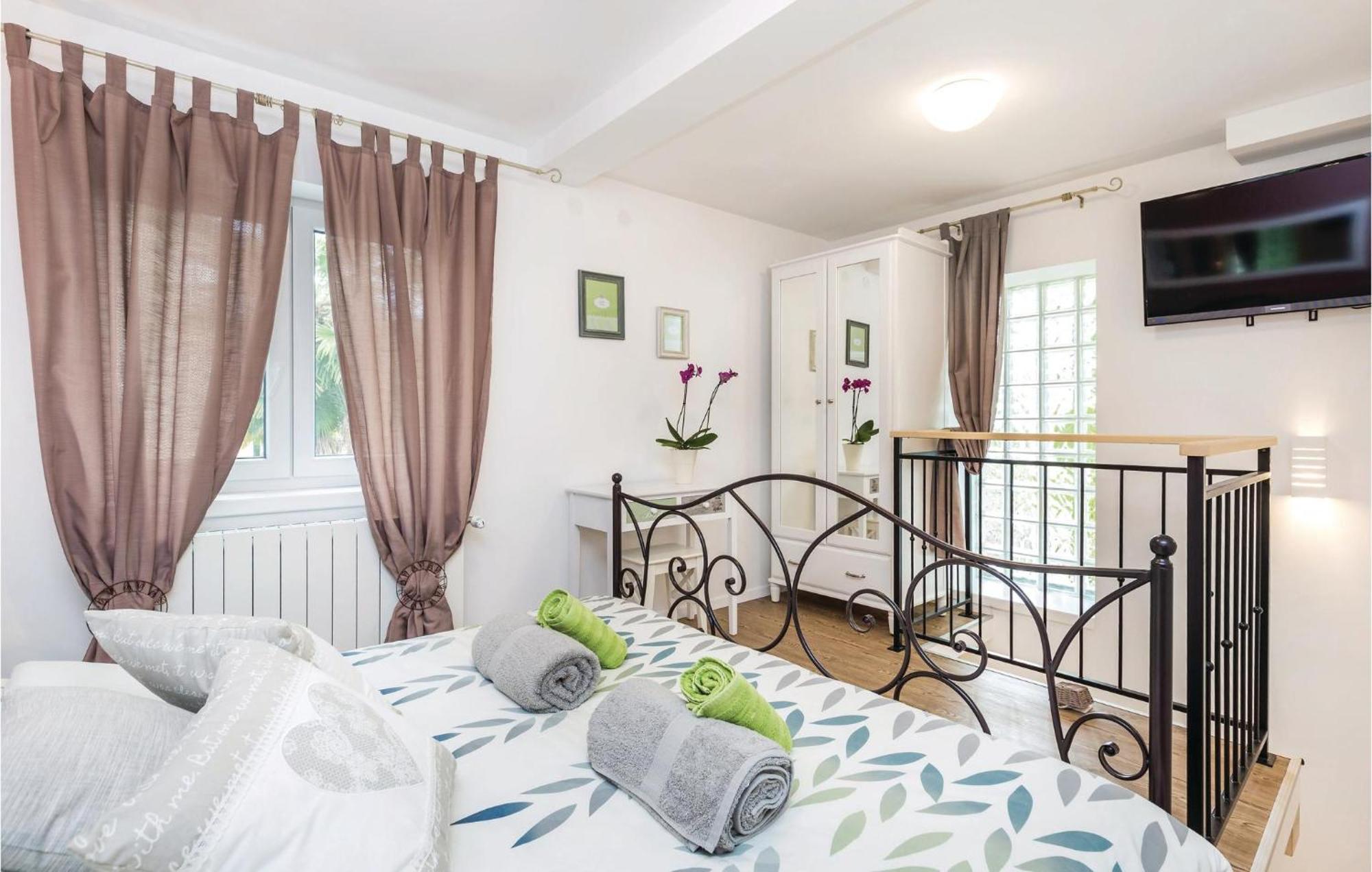 Lovely Home In Matulji With Outdoor Swimming Pool Εξωτερικό φωτογραφία