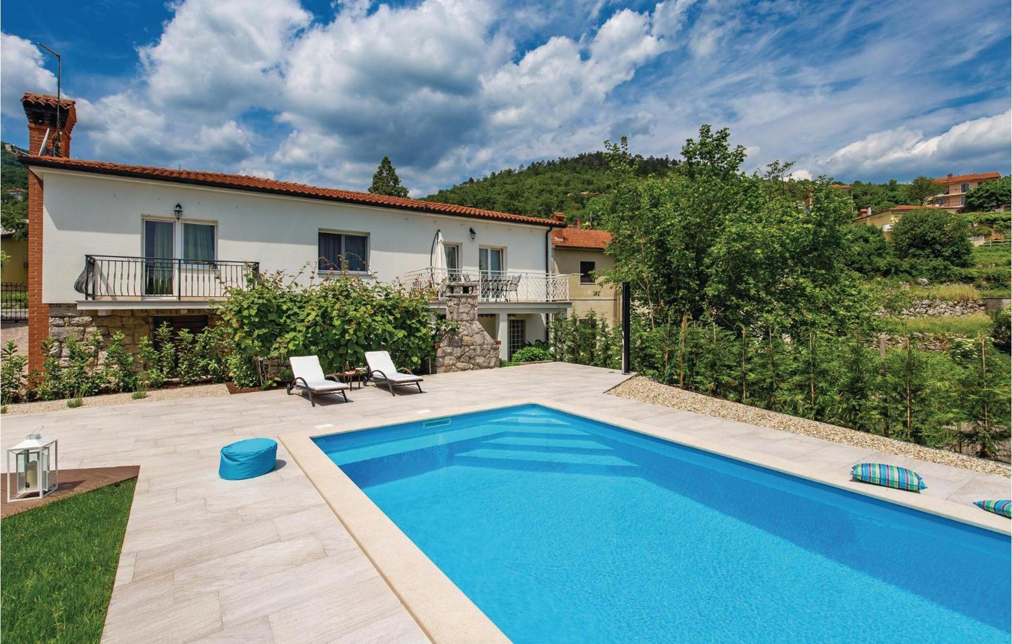 Lovely Home In Matulji With Outdoor Swimming Pool Εξωτερικό φωτογραφία